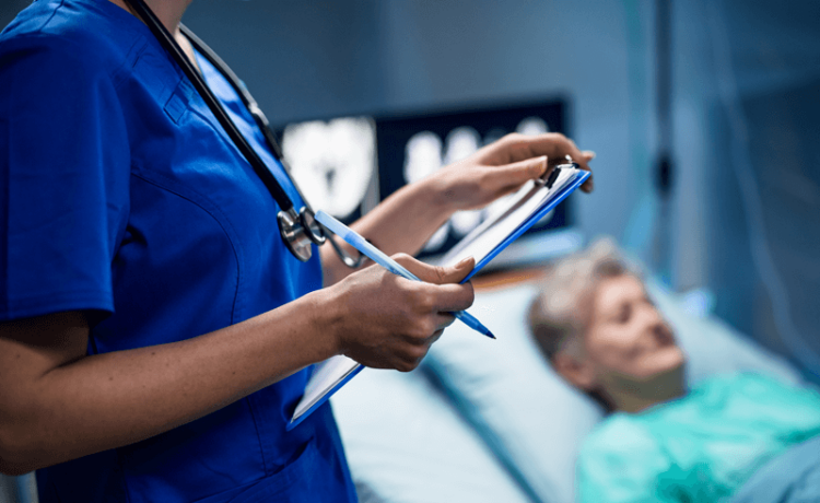 Enfermeiro Intensivista é uma das profissões mais promissoras esse ano